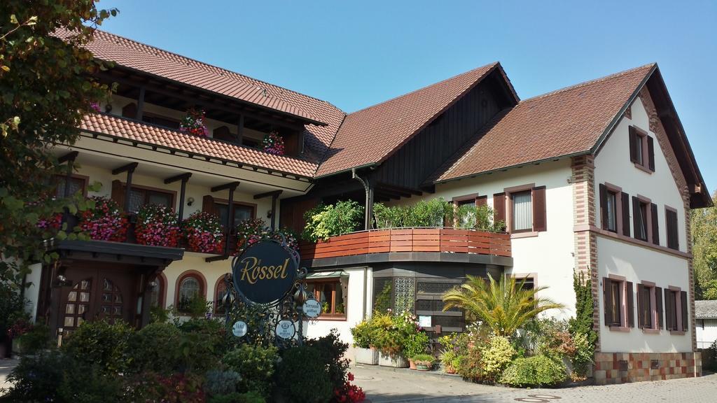 Gasthaus Zum Roessel Lichtenau Scherzheim エクステリア 写真